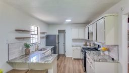 10104 Primrose Ln, Oklahoma City, OK 73159