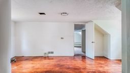 4225 N Reeder AVE